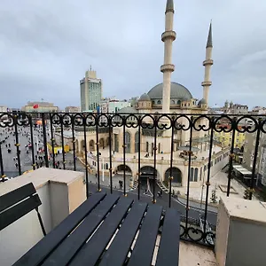 Taksim Landhouse فندق