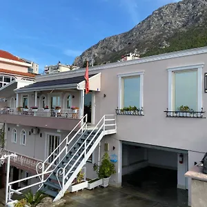  Bed & Breakfast Alesio Albania